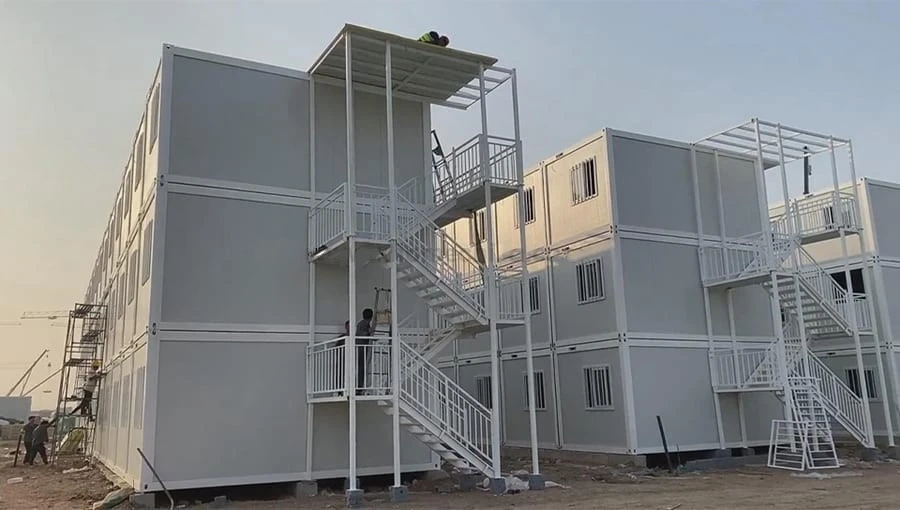 container-camp-02 container-camp-02