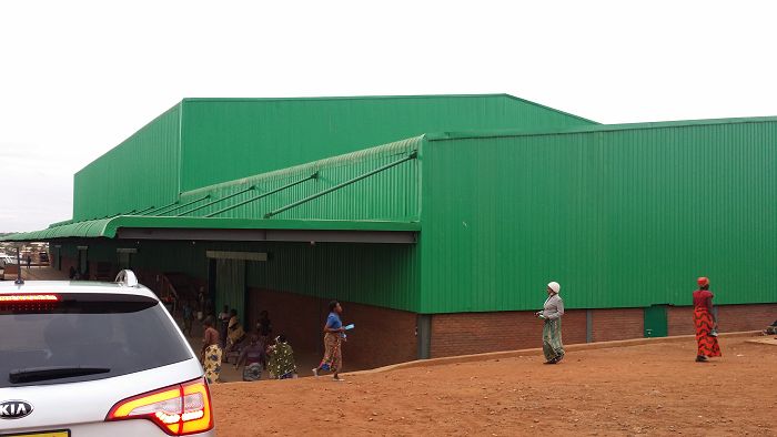 Grange de ferme agricole à structure métallique préfabriquée